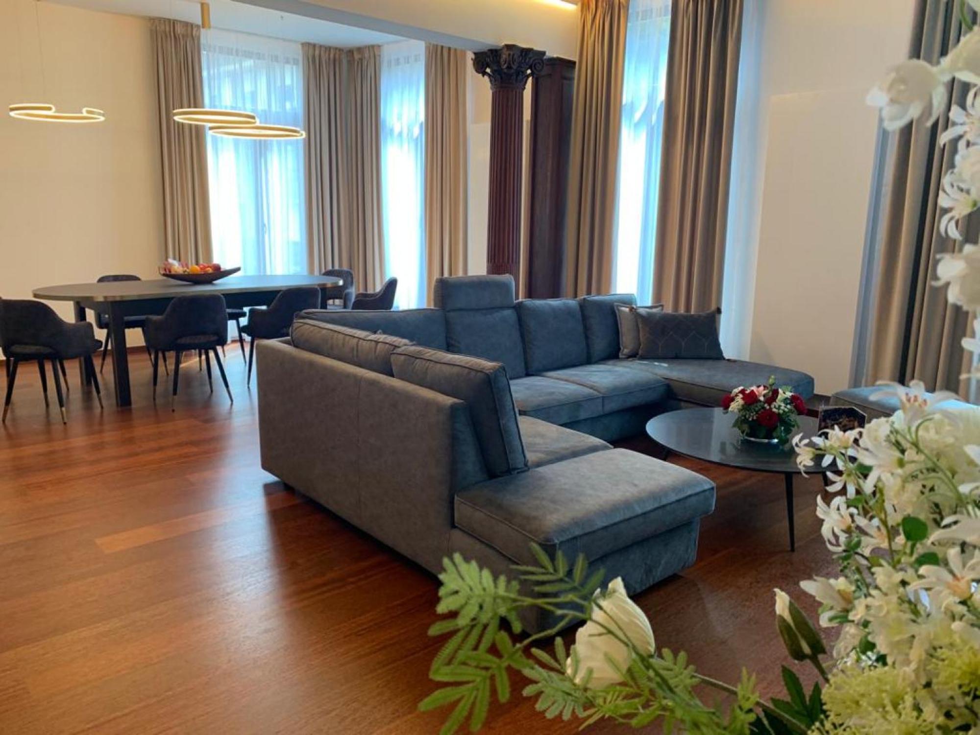 Botanique Suites Airbnb, Antwerpen Ngoại thất bức ảnh